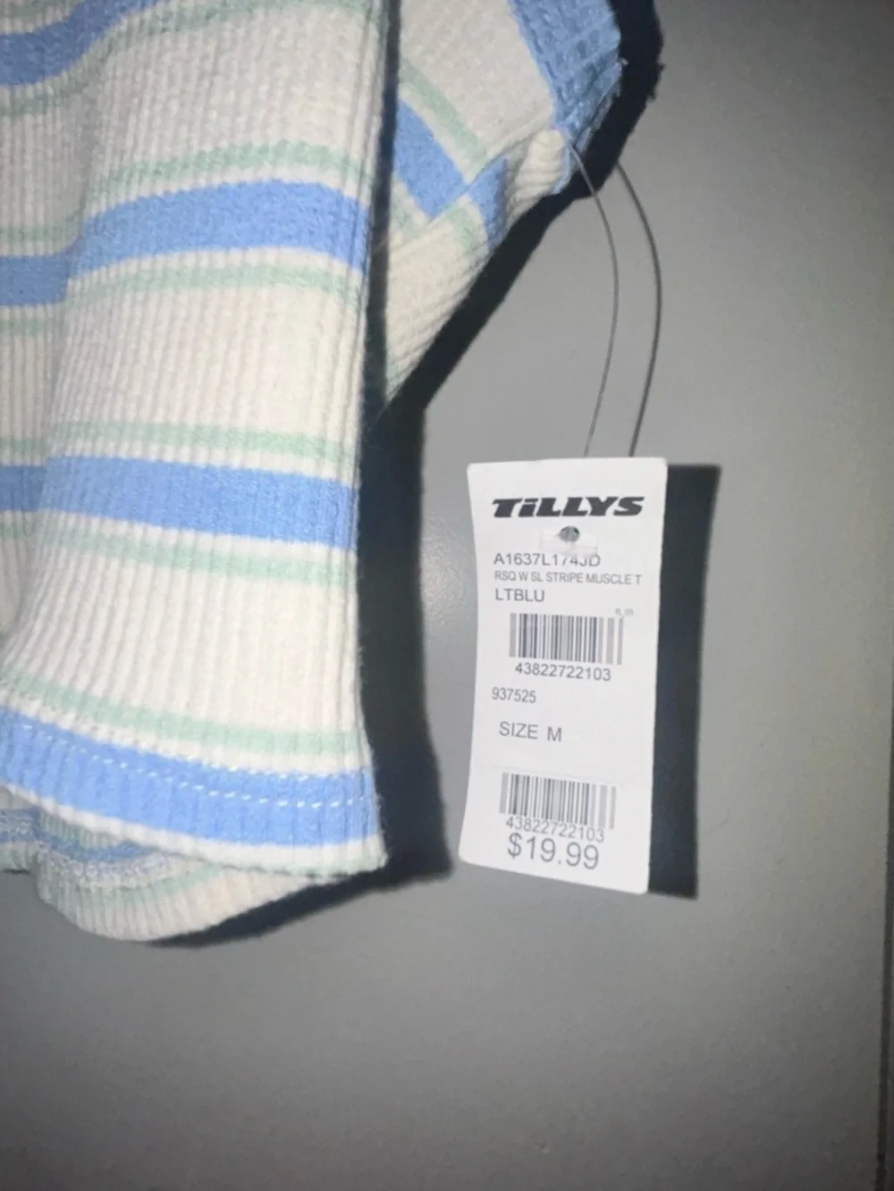 NWT Tilly’s Cropped Striped Tank Size Medium - Picture 2 of 5